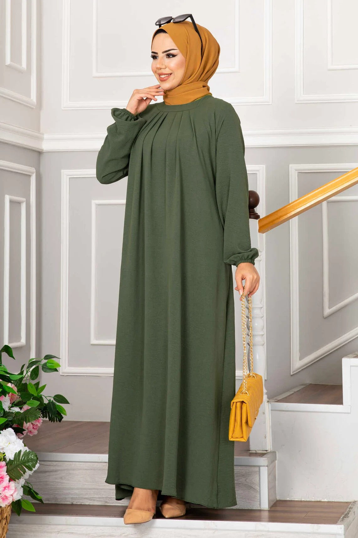 Women With Moderate Wrinkles Dress