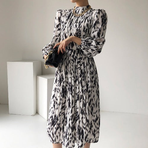 Fashionable Temperament Waist Reducing Age Printing Round Neck Long Sleeve Dress