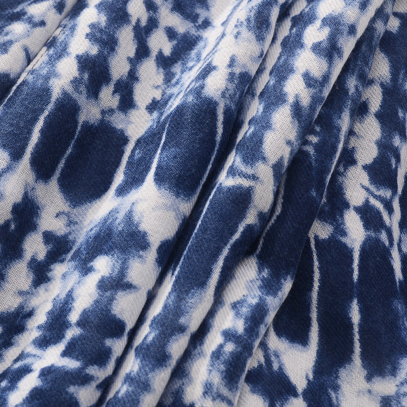 Blue And White Tie-dyed Cotton And Linen Feel Scarf